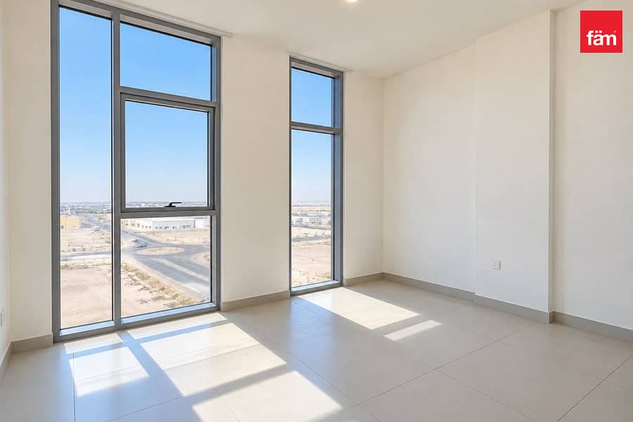 Open View | Bright & Spacious | Maid Room Open View | Bright & Spacious | Maid Room