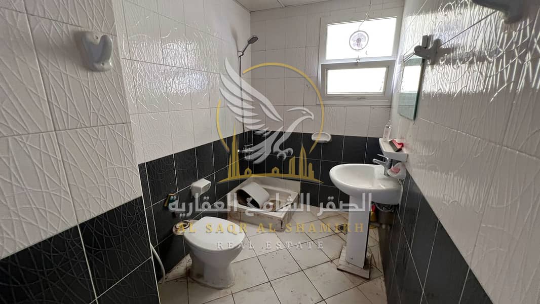 12 غرفة-وصالة-للا-يجار-1-غرف-البوطينة-الشارقة-صورة-العقار-yt-001-07. jpg