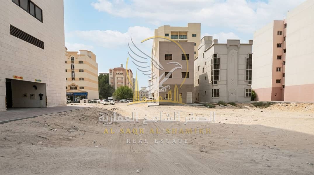 11 قطعه ارض للايجار تصلح للبراكينج. jpeg