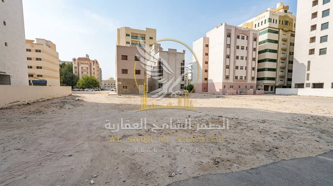 13 قطعه ارض للايجار تصلح للبراكينج13. jpeg