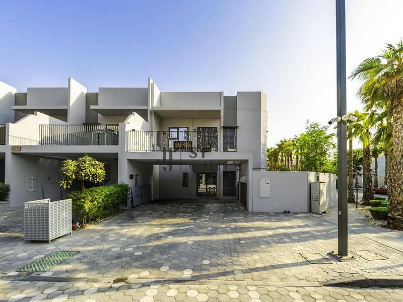 Upgraded Unit | Corner Unit | Fully Furnished Upgraded Unit | Corner Unit | Fully Furnished