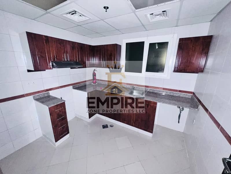 10 181818. jpg