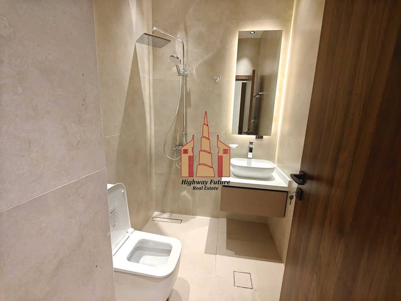 24 IMG20261005171412. jpg