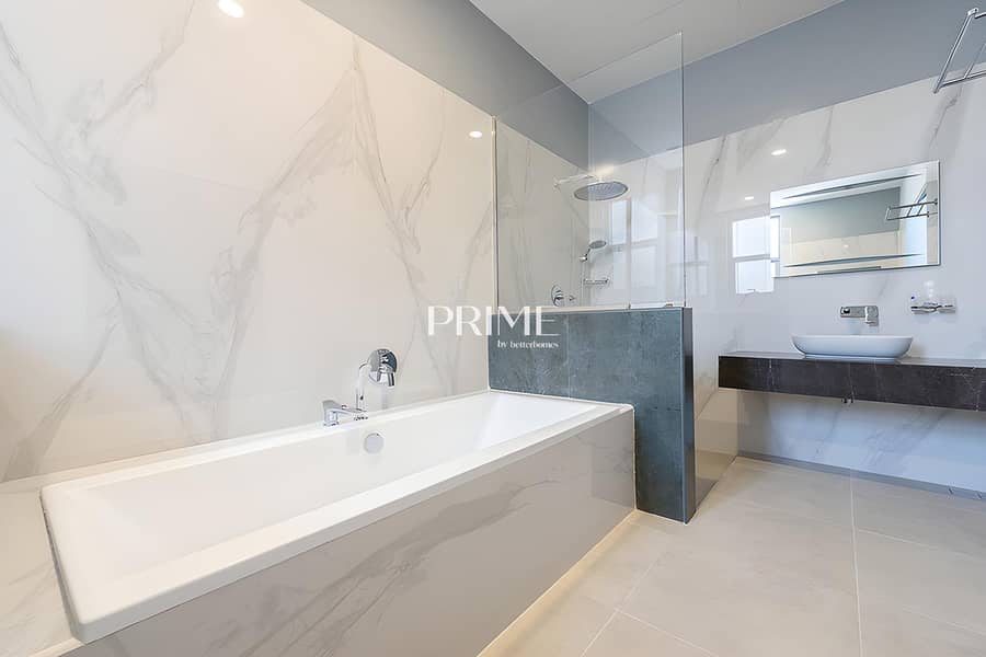 11 Image 0
