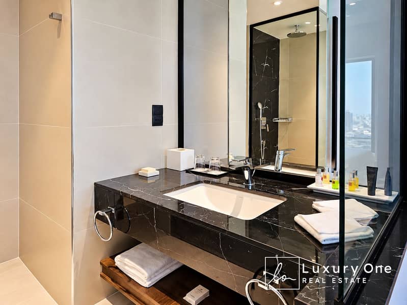 6 Luxurious Modern Hotel Bathroom Vanity. png