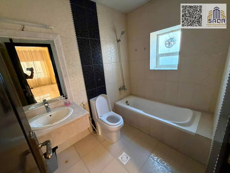 18 1000128403. jpg