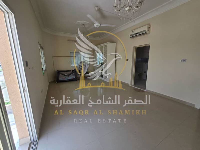 24 fyla-for-rent-4-bedroom-shrqan-alsharqa-property-20. jpg
