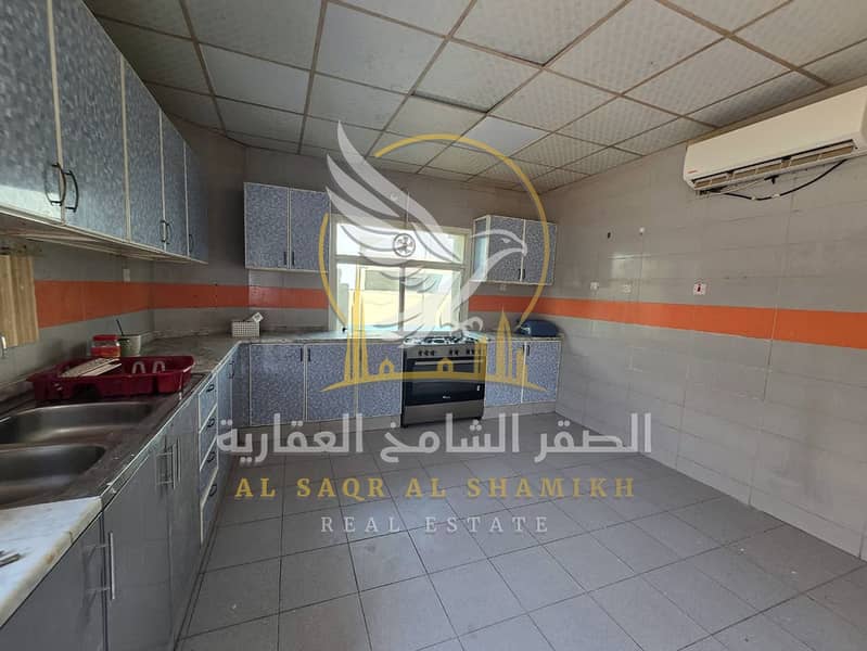 25 fyla-for-rent-4-bedroom-shrqan-alsharqa-property-25. jpg
