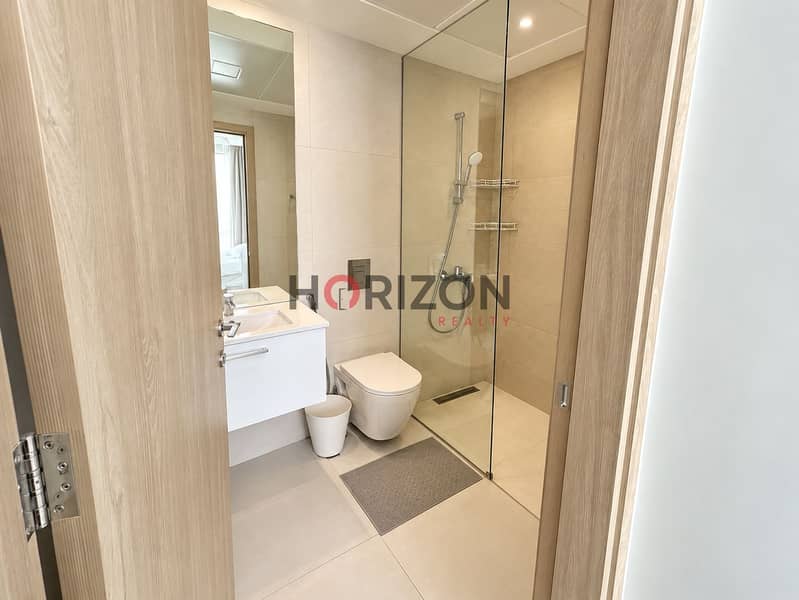 5 Bright Minimalist Ensuite Bathroom. png