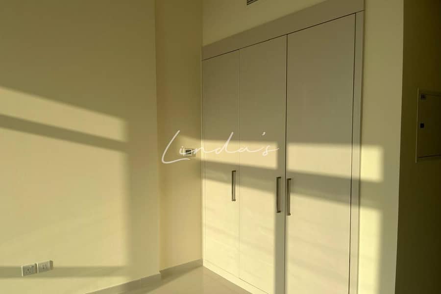 4 images image img