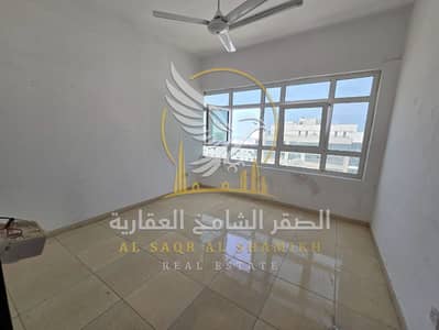 1 habitación Apartamento para en Alquiler en Al Qulayaah, Sharjah - ghrftyn-wsala-for-rent-2-bedroom-alqlyah-alsharqa-property-01. jpg 1 habitación Apartamento para en Alquiler en Al Qulayaah, Sharjah - ghrftyn-wsala-for-rent-2-bedroom-alqlyah-alsharqa-property-01. jpg