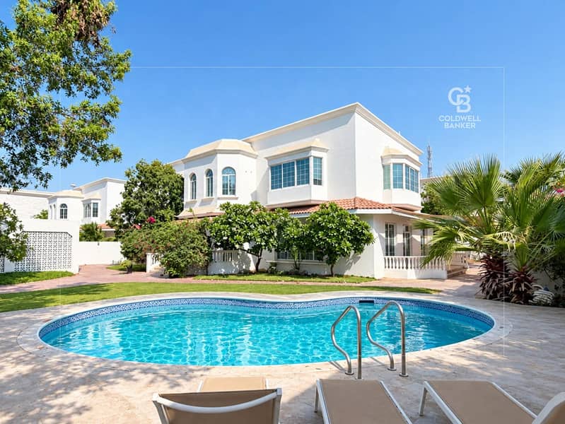 Independent Villa | Private Pool | Garden Independent Villa | Private Pool | Garden