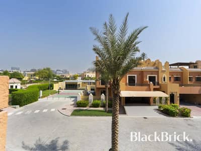 5 Bedroom Villa for Sale in Dubai Sports City, Dubai - Largest Corner Plot - Super Location