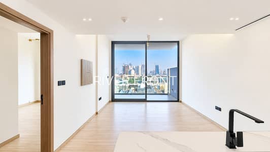 1 Schlafzimmer Wohnung zum Miete in Jumeirah Village Circle (JVC), Dubai - Modern Apartment Interior with City Views. jpg 1 Schlafzimmer Wohnung zum Miete in Jumeirah Village Circle (JVC), Dubai - Modern Apartment Interior with City Views. jpg