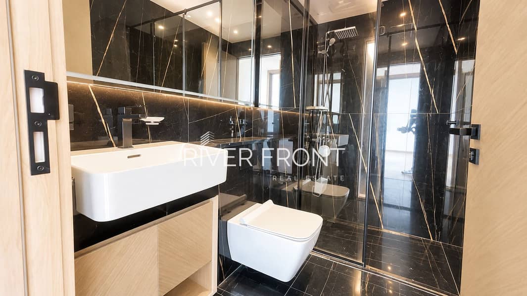7 Luxurious Dark Marble Bathroom. jpg