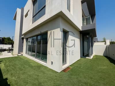 4 Bedroom Townhouse for Rent in Wasl Gate, Dubai - Main pic. png 4 Bedroom Townhouse for Rent in Wasl Gate, Dubai - Main pic. png