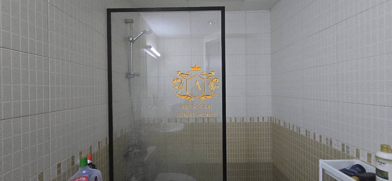 17 Bathroom 02. jpeg