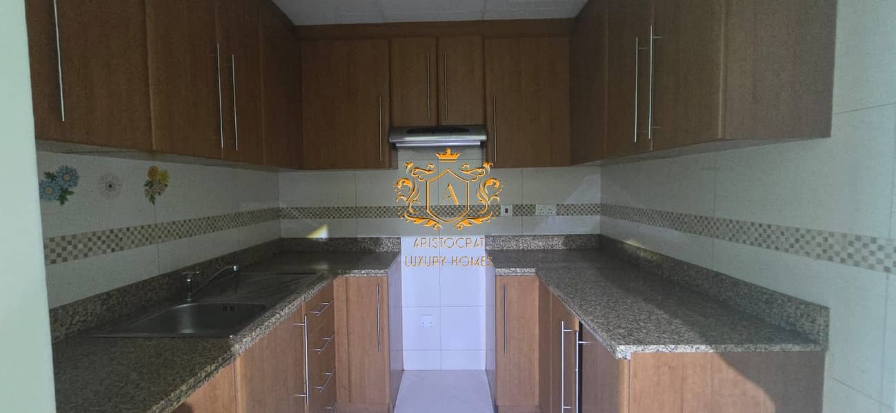 15 Kitchen 02. jpeg