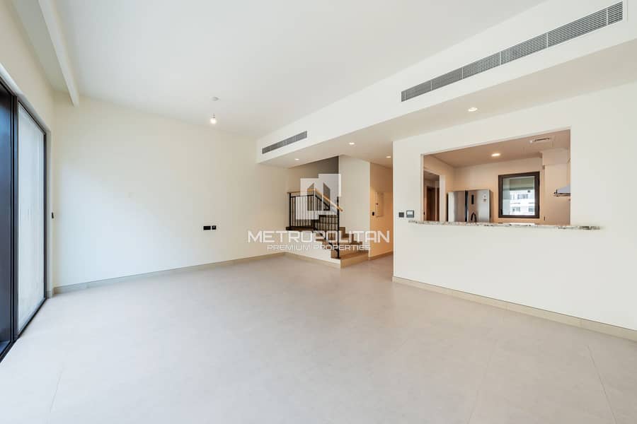 Ready to Move | Luxury Living in Costa Brava Ready to Move | Luxury Living in Costa Brava