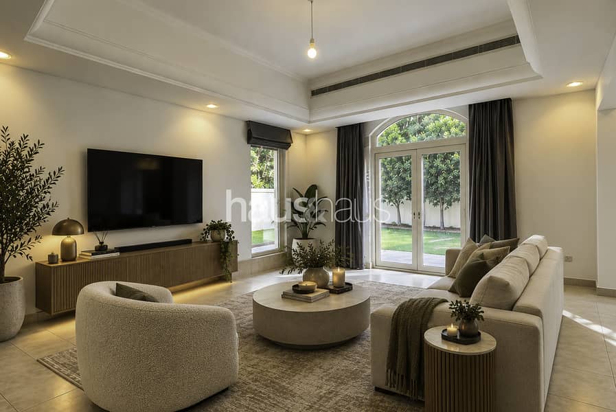 5 Bedroom Park Backing Villa in Esmeralda 5 Bedroom Park Backing Villa in Esmeralda