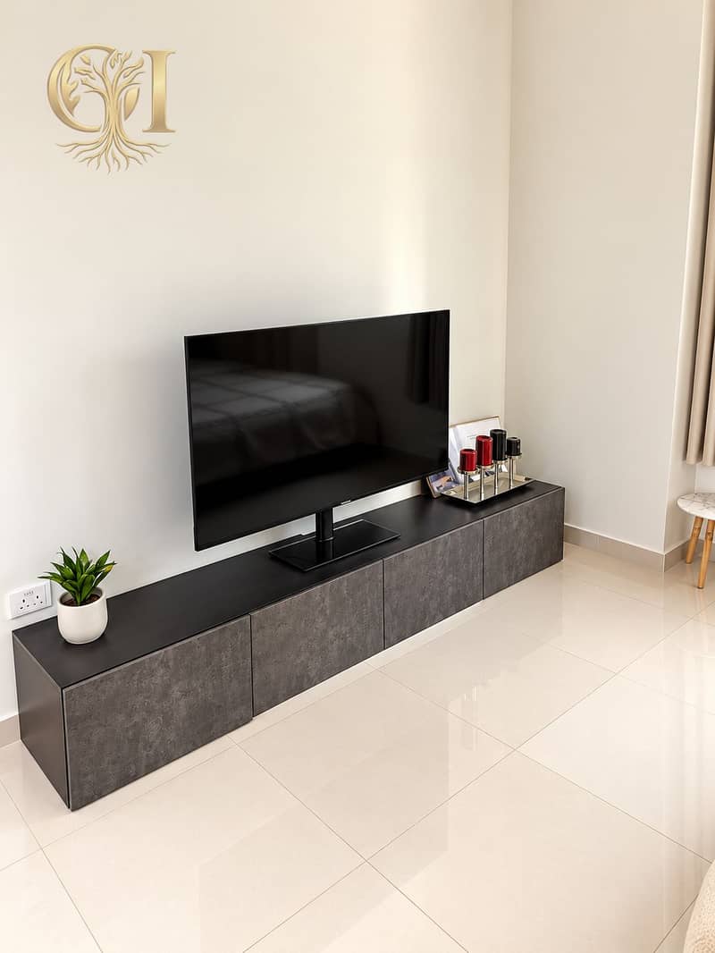 5 Minimalist Modern TV Living Room. png