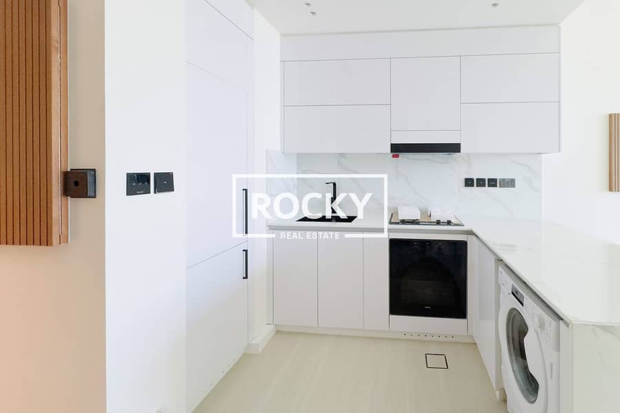 5 Binghatti oynx-4. jpg