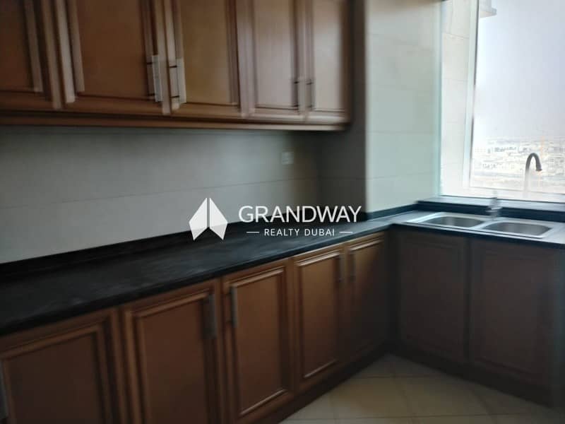 4 Elegant 2BR I High Floor Community View I Vacant — photo 4