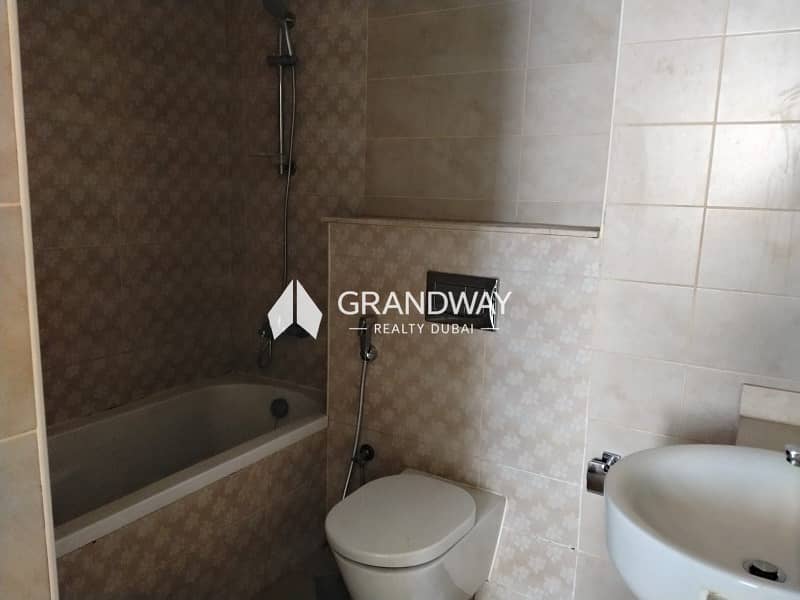 9 Elegant 2BR I High Floor Community View I Vacant — photo 9