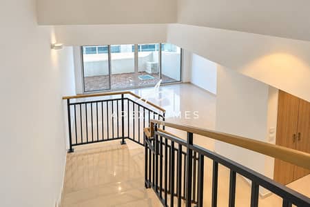 3 Bedroom Villa for Sale in DAMAC Hills 2 (Akoya by DAMAC), Dubai - 3 BR TH | Closed Kitchen | Private Garden