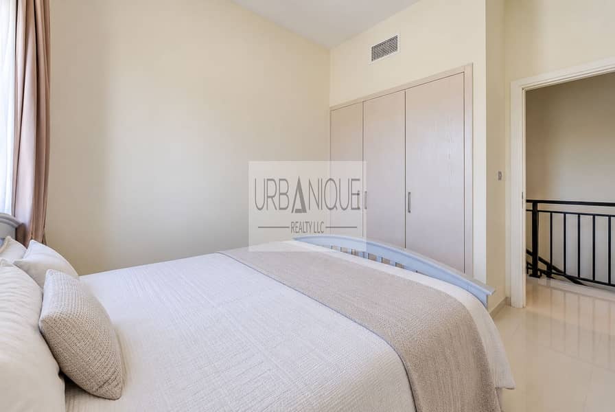 11 Minimalist Neutral Bedroom Retreat. png