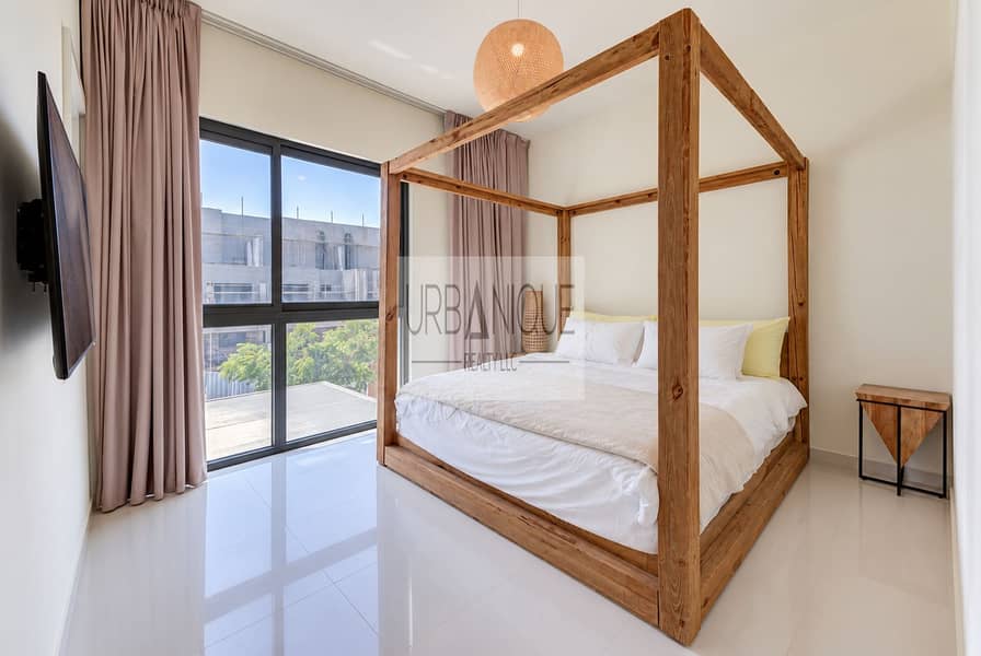15 Minimalist Four-Poster Bedroom Retreat. png