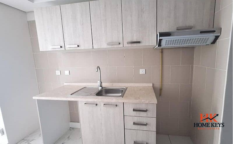 5 Kitchen. jpg