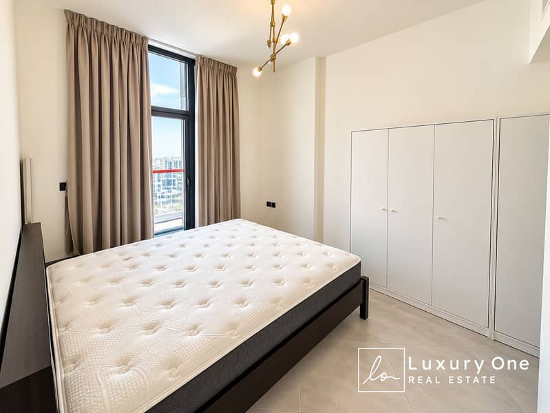 8 Modern Minimalist Bedroom with City View. png