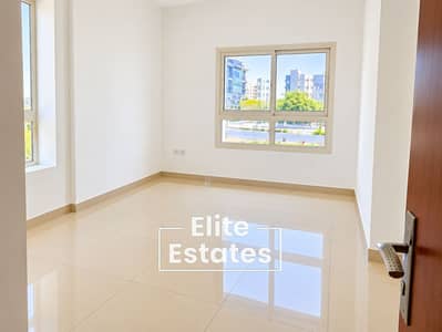 شقة 1 غرفة نوم للايجار في المدينة العالمية المرحلة 2 (ورسان 4)، دبي - Bright Minimalist Room with City View. png