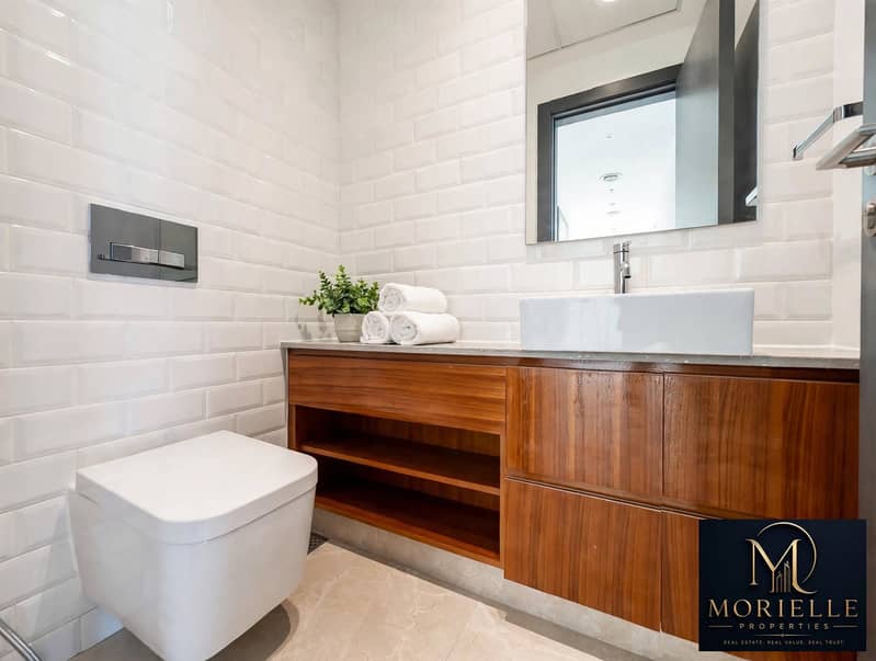 14 luxury_bathroom_photoreal_1-edited. jpg