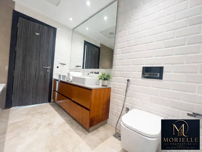 15 luxury_bathroom_photoreal_2-edited. jpg