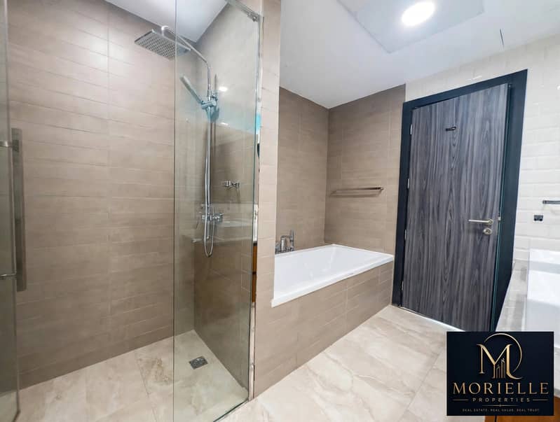 16 luxury_bathroom_renovation-change-the-flooring-partrren-please. jpg