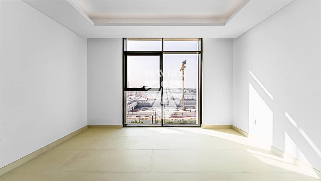 12 Image 12