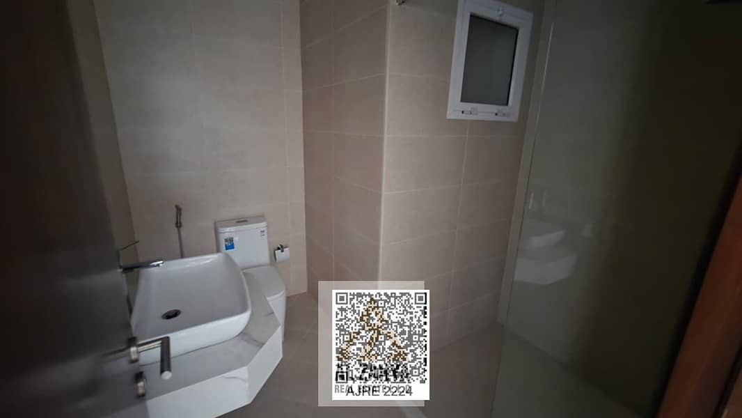 7 d9b70d05-31df-43c1-8b29-cc55fe0a57c5. jpg