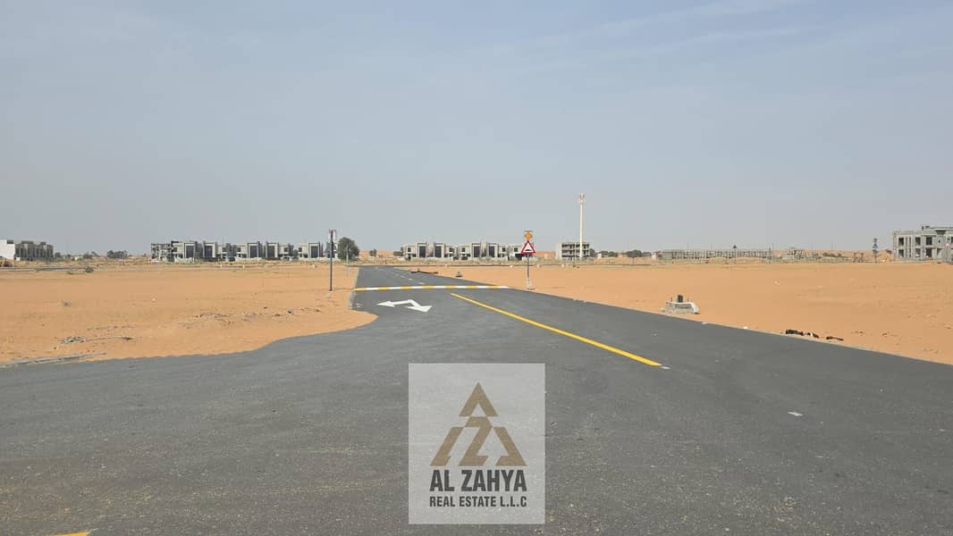 4 898f204e-a6c9-47c1-8b9a-274a4ae7025d. jpg