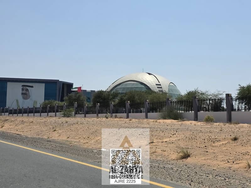 8 fb27873b-9b14-40c8-81b7-d7137f38e420. jpg