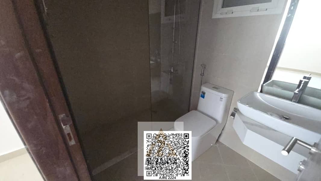 10 d4737357-af83-4989-88b9-1174b355fa09. jpg