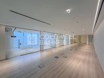 Office zum Miete in Sheikh Zayed Road, Dubai - Büro in Sheikh Zayed Road，The H Hotel And Office Tower, 2179580 AED - 16789417