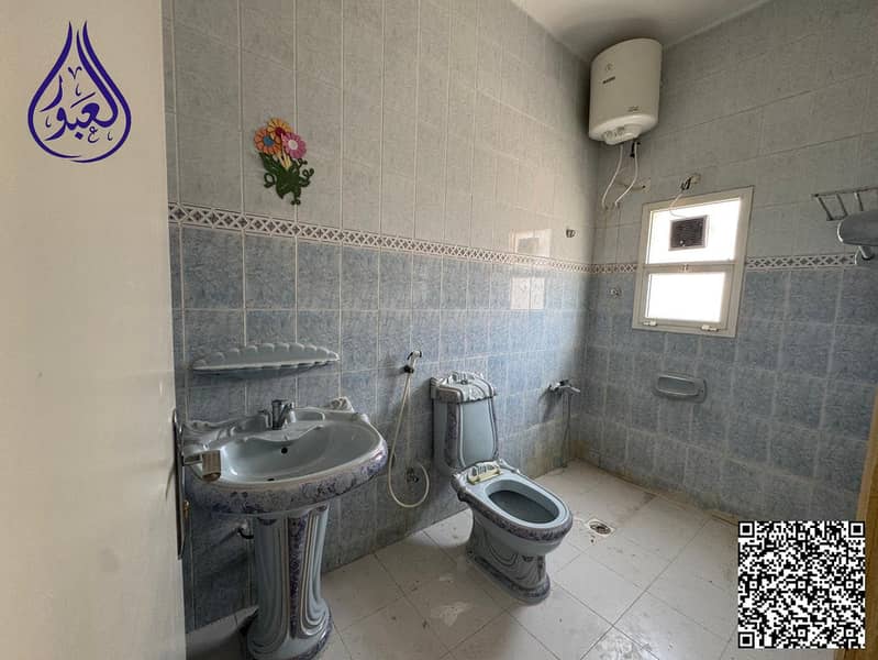 14 WhatsApp Image 202FR6-10-08 at 1. jpg