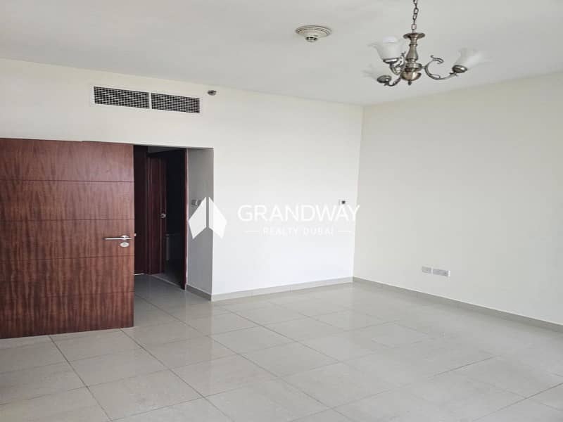 5 Bright Apartment I Best Deal I Community View — photo 5
