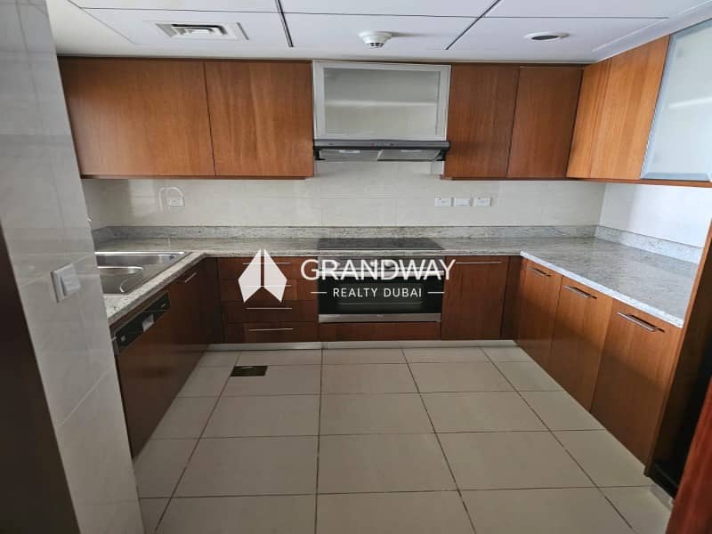 7 Bright Apartment I Best Deal I Community View — photo 7