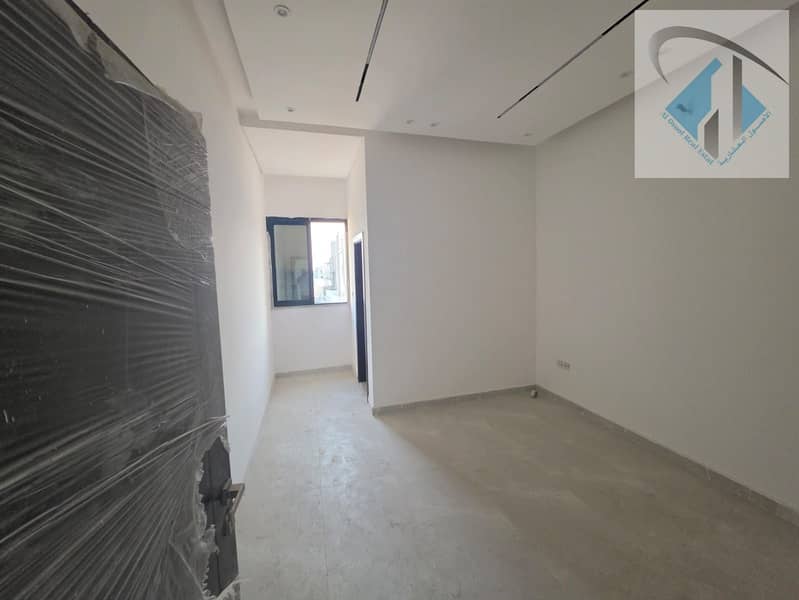 16 1191e01a-0ef3-47c2-ae00-06719c74cc56. jpg