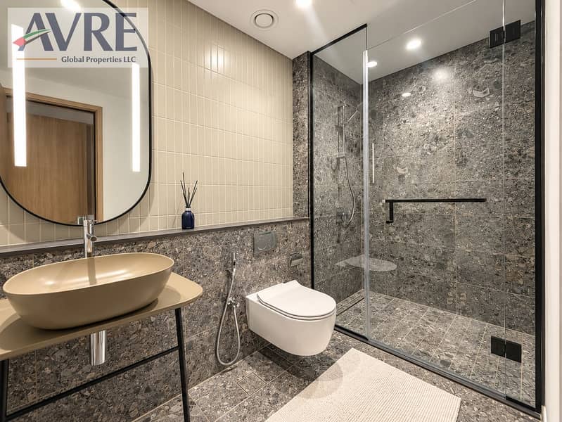 11 Modern Stone Luxe Bathroom (1). png