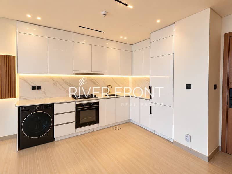 5 Modern Warm Minimalist Kitchen. jpg