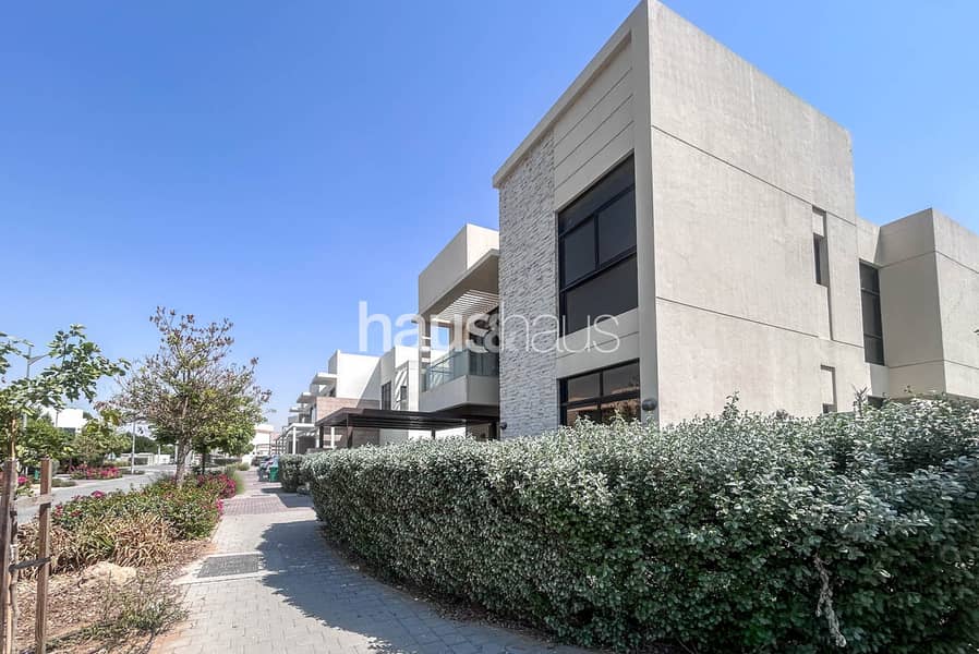 Villa in DAMAC Hills,The Park Villas,Calero, 5 slaapkamers, 380000 AED - 16759547 Villa in DAMAC Hills,The Park Villas,Calero, 5 slaapkamers, 380000 AED - 16759547